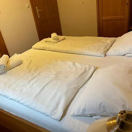 Vendégház Restaurace A U Labute *